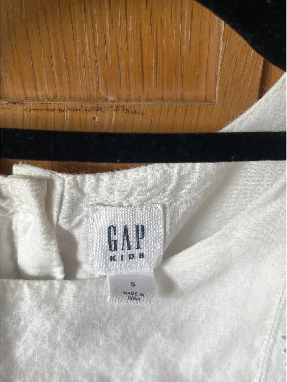 GAP Kids White Eyelet Dress Size Small